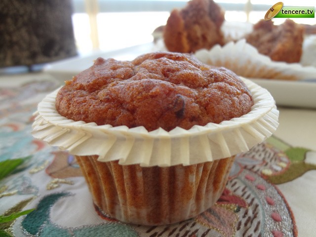 Hurmalı Cevizli Muffin