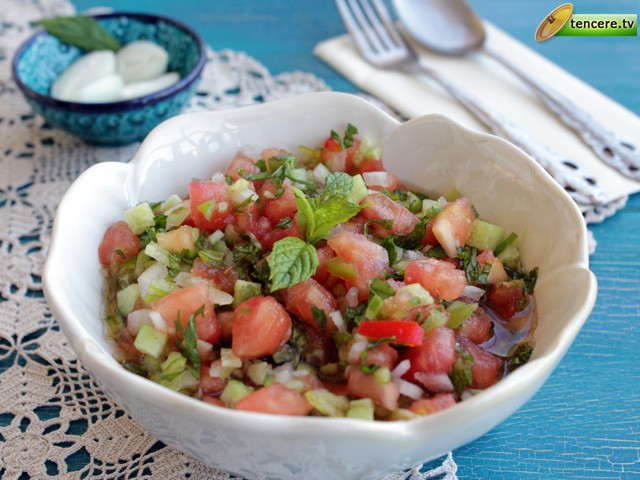 Annemin Kaşık Salatası
